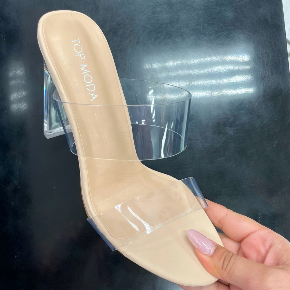 ✨Last Pair✨Clear Heels - Picture 5 of 7